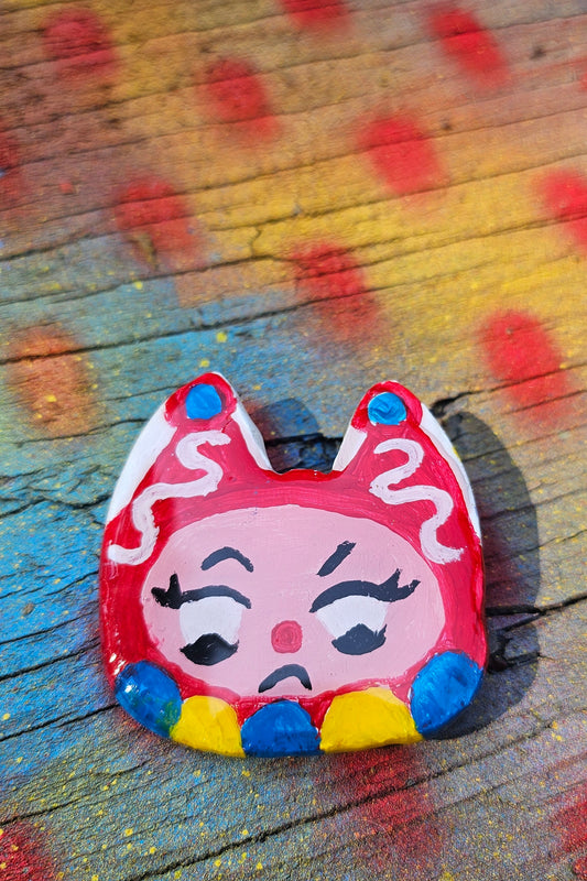 Nosy Rosie pin